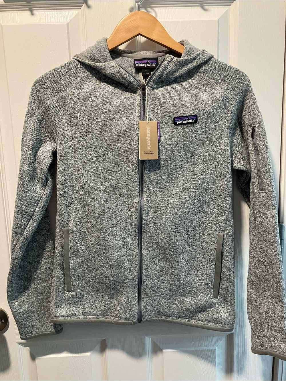 Patagonia better sweater fleece hoodie , nwt, women’s size small , birch white